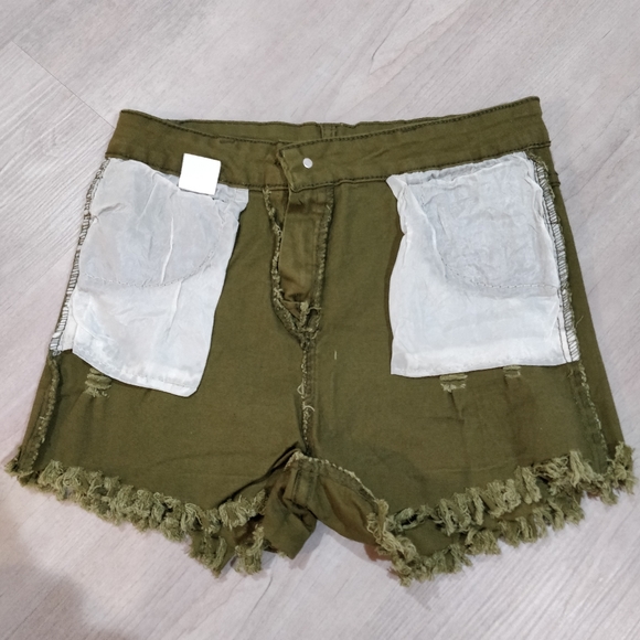 (3/$15) NWOT green denim stretchy shorts - Picture 5 of 6